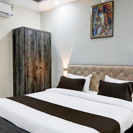 Super Townhouse Gls International Hotel Lucknow Exterior photo